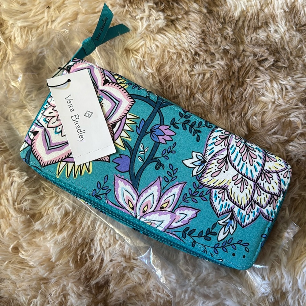 Vera Bradley medication travel case peacock 🦚 nwt